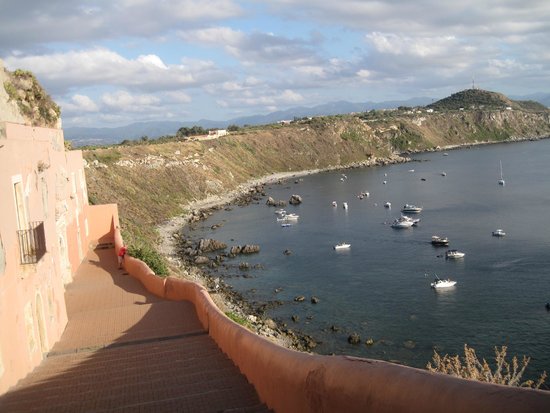 Promontorio di Capo Milazzo e piscina di Venere