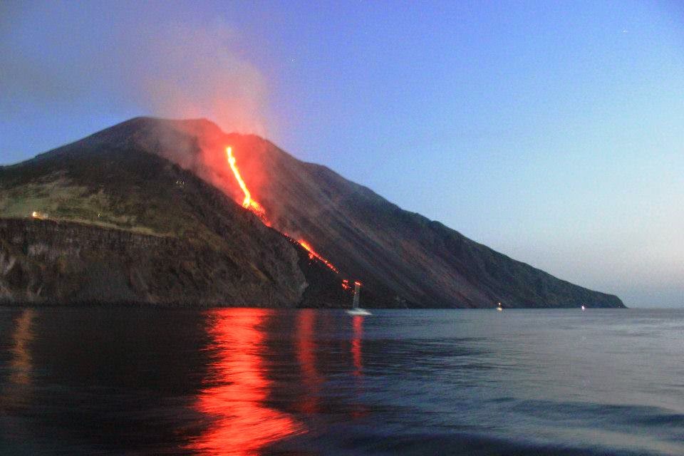 Sciara del Fuoco Stromboli vulcano attivo